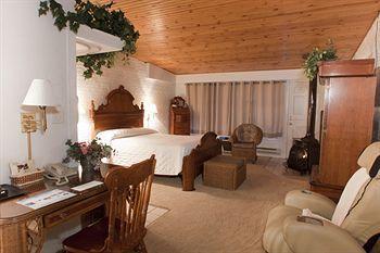 Sybaris Pool Suites Mequon Brown Deer Экстерьер фото